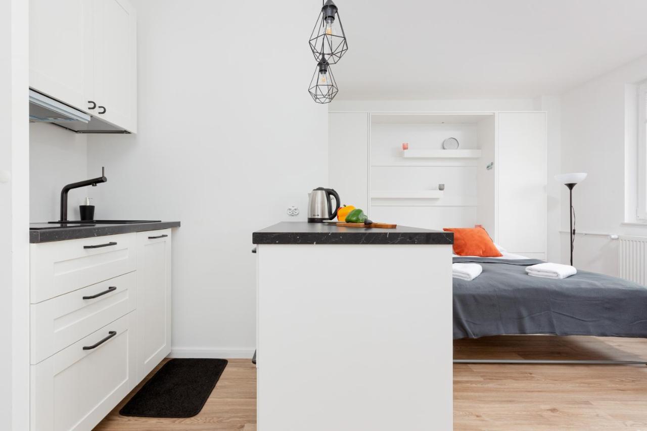 Studio Apartment Ochota Siemienskiego By Noclegi Renters Warsaw Luaran gambar
