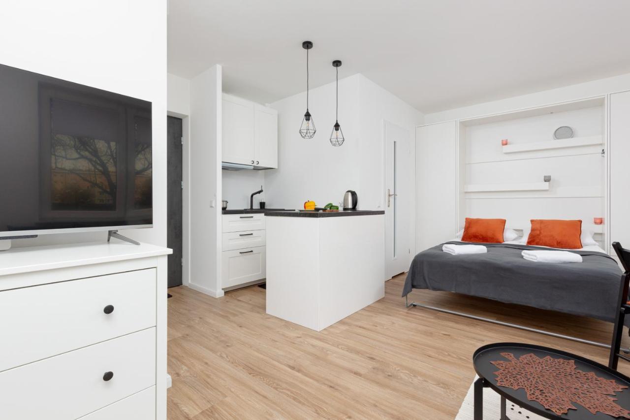 Studio Apartment Ochota Siemienskiego By Noclegi Renters Warsaw Luaran gambar