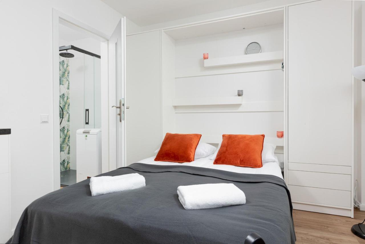 Studio Apartment Ochota Siemienskiego By Noclegi Renters Warsaw Luaran gambar