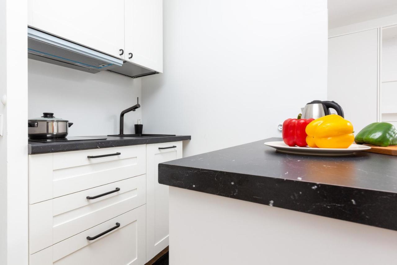 Studio Apartment Ochota Siemienskiego By Noclegi Renters Warsaw Luaran gambar